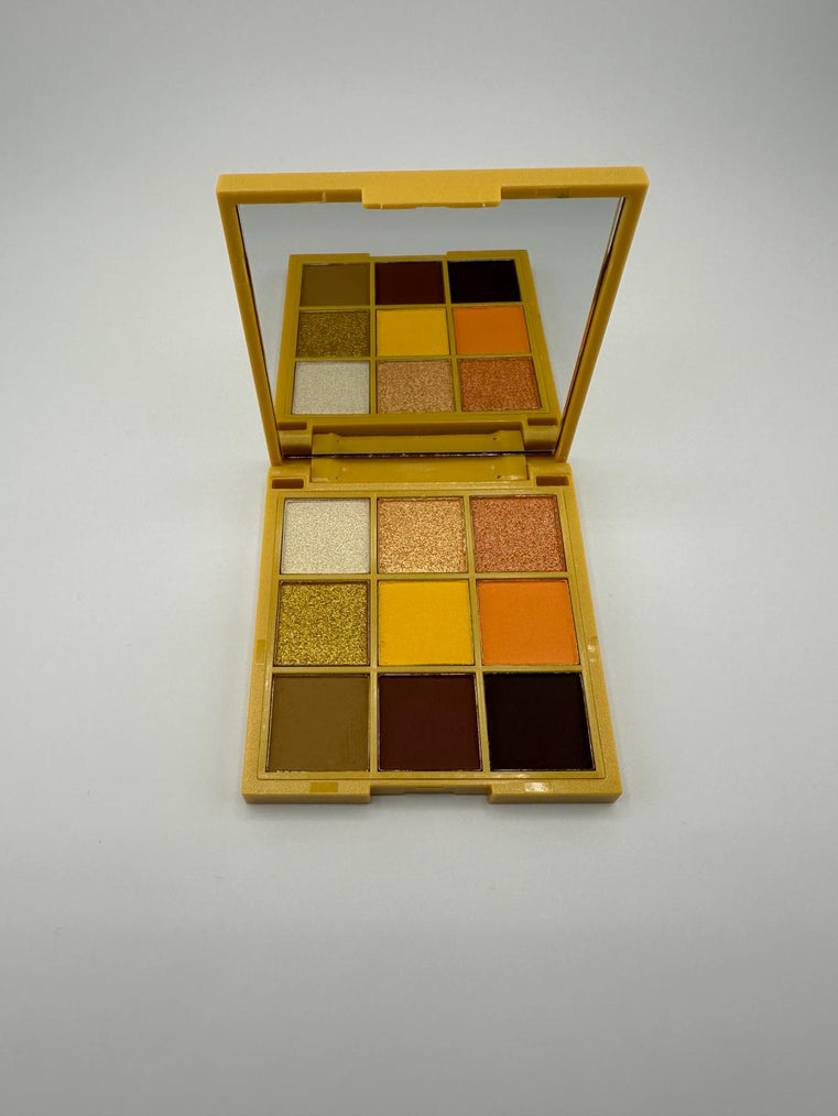 Eye Shadow Palette (0021)  LIMITED EDITION.