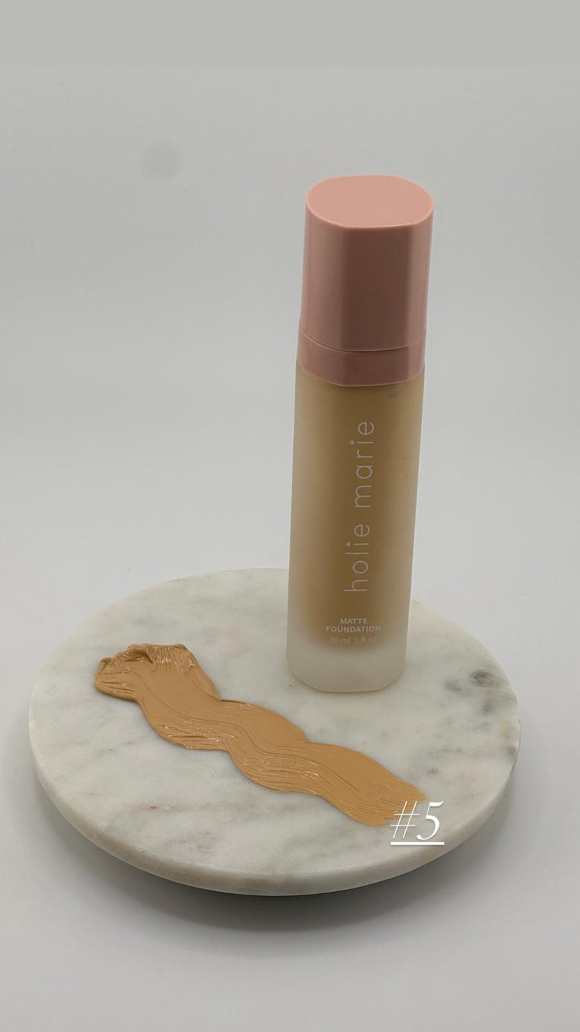 Foundation Liquid full coverage (0020)